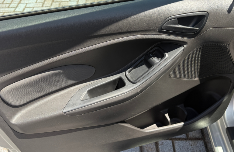 Ford Ka 1.5 Trail (Flex) - Foto #6