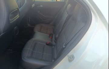 Mercedes-Benz GLA 200 Style (Flex) - Foto #9