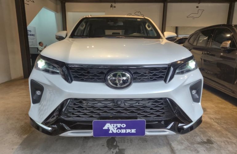 Toyota Hilux Sw4 2.8 D-4d Turbo Srx 7l 4x4 - Foto #2