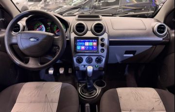 Ford Fiesta 1.6 MPi Trail Hatch 8v - Foto #8