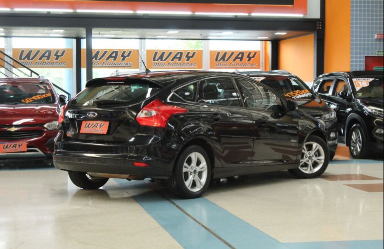 Ford Focus 1.6 S 16v - Foto #2