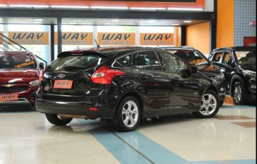 Ford Focus 1.6 S 16v - Foto #2