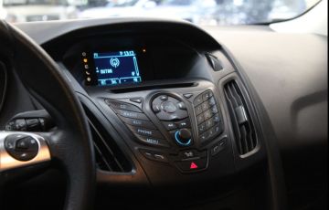 Ford Focus 1.6 S 16v - Foto #4