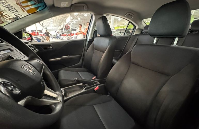 Honda City 1.5 LX 16v - Foto #7