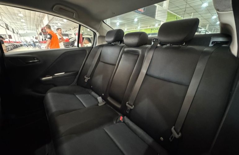 Honda City 1.5 LX 16v - Foto #8