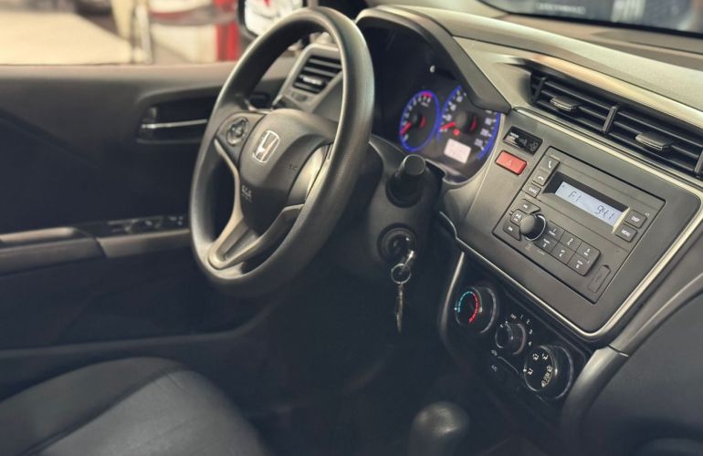 Honda City 1.5 LX 16v - Foto #9