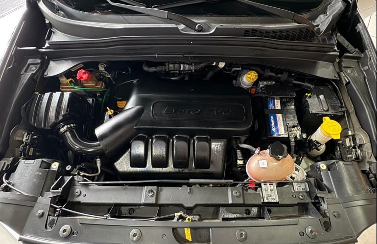 Jeep Renegade 1.8 16V Sport - Foto #7