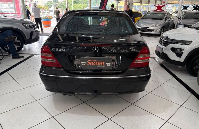 Mercedes-Benz C 320 3.2 Avantgarde V6 - Foto #5