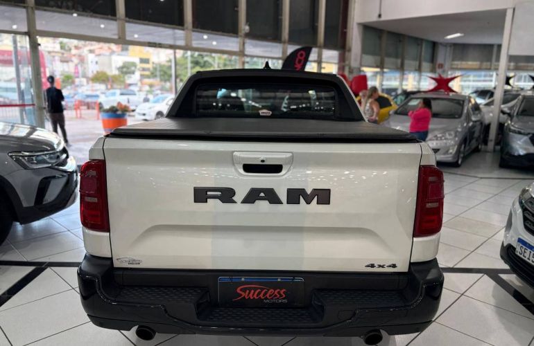 RAM Rampage 2.0 Hurricane 4 Turbo R/t 4x4 - Foto #6