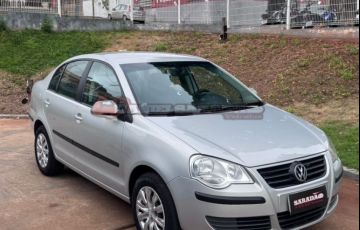 Volkswagen Polo Sedan 1.6 8V - Foto #5