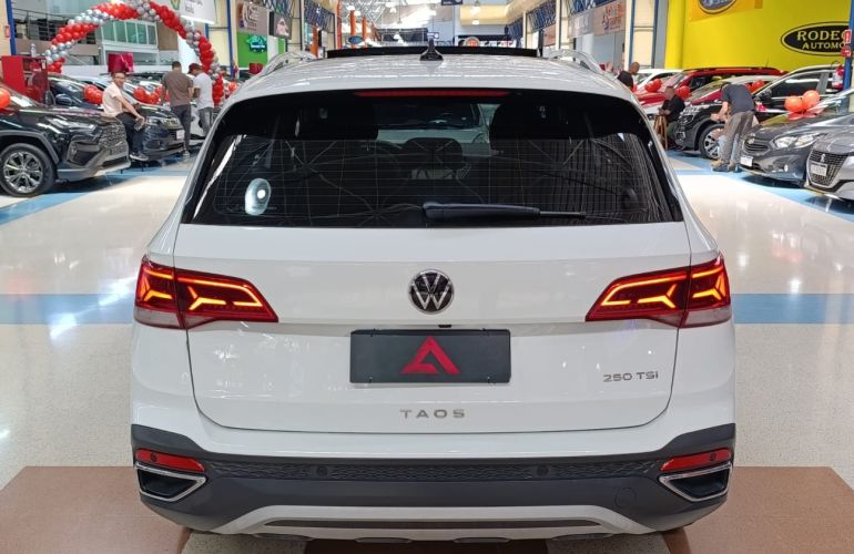 Volkswagen Taos 250 TSi Highline - Foto #5