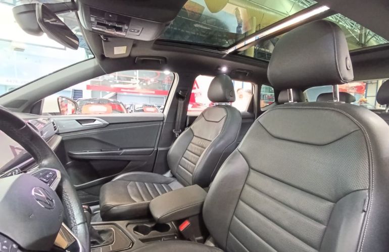 Volkswagen Taos 250 TSi Highline - Foto #8