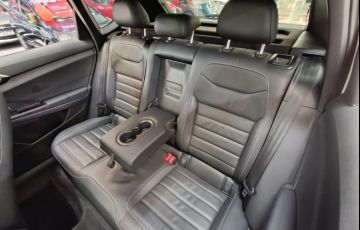 Volkswagen Taos 250 TSi Highline - Foto #9