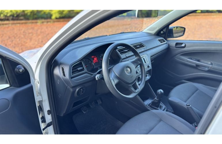 Volkswagen Voyage (G6) 1.0 TEC Total Flex - Foto #7