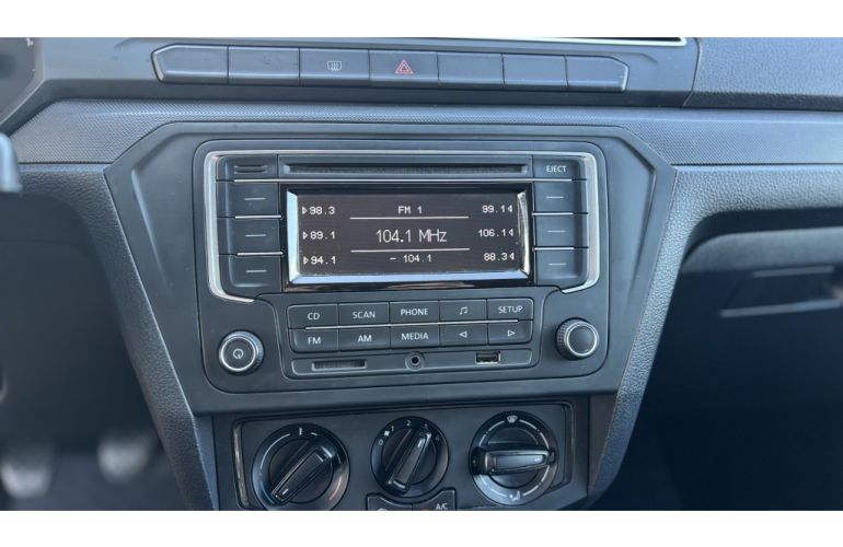 Volkswagen Voyage (G6) 1.0 TEC Total Flex - Foto #10