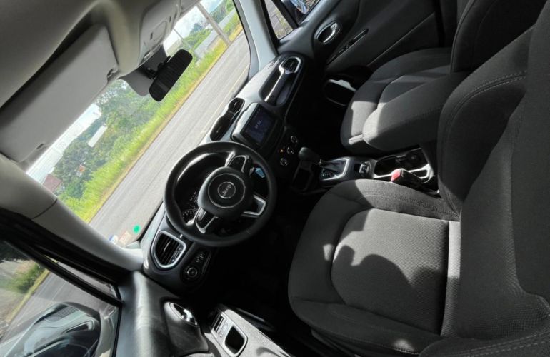 Jeep Renegade 1.8 (Aut) (Flex) - Foto #8