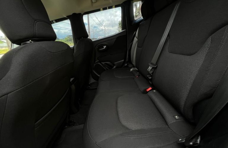 Jeep Renegade 1.8 (Aut) (Flex) - Foto #10
