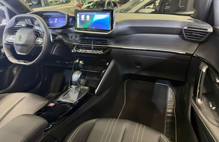 Peugeot 2008 1.0 Turbo 200 Gt - Foto #10