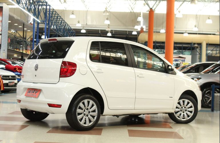 Volkswagen Fox 1.0 Mi 8v - Foto #2