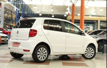Volkswagen Fox 1.0 Mi 8v - Foto #2
