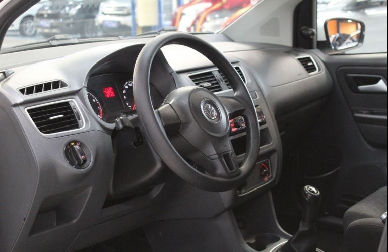 Volkswagen Fox 1.0 Mi 8v - Foto #3