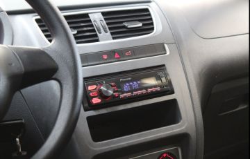 Volkswagen Fox 1.0 Mi 8v - Foto #9