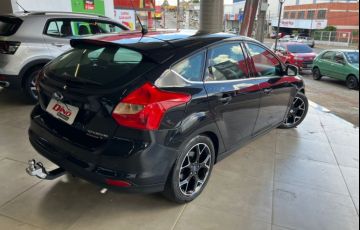 Ford Focus Hatch Titanium 2.0 16V (Aut) - Foto #6