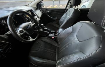 Ford Focus Hatch Titanium 2.0 16V (Aut) - Foto #8