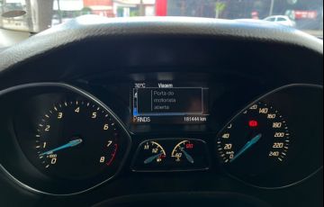 Ford Focus Hatch Titanium 2.0 16V (Aut) - Foto #9