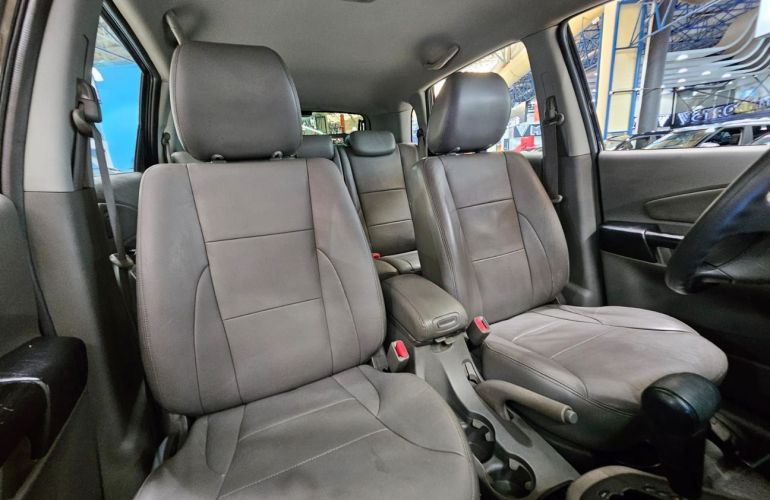 Hyundai Tucson 2.0 MPFi GLS 16V 143cv 2wd - Foto #10