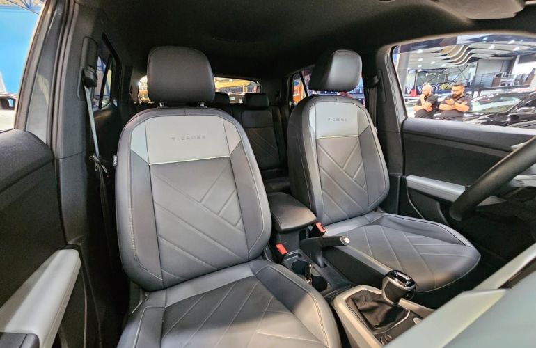Volkswagen T-cross 1.0 200 TSi Total Comfortline - Foto #10