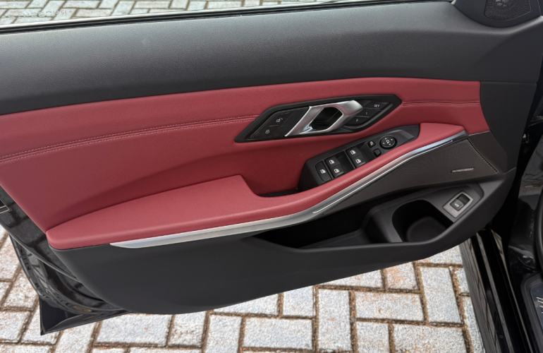 BMW 320i M Sport - Foto #5