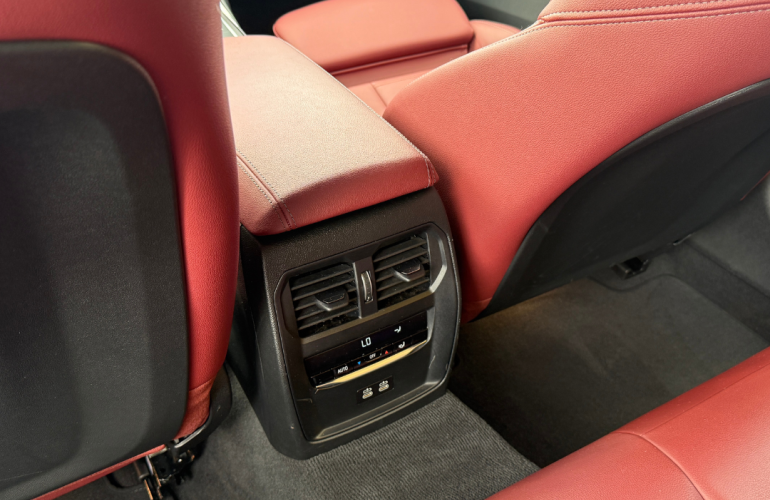 BMW 320i M Sport - Foto #9