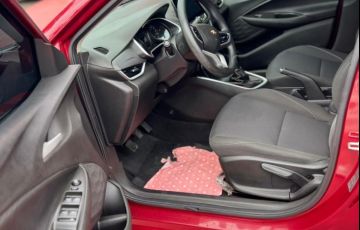 Chevrolet Onix 1.0 - Foto #8