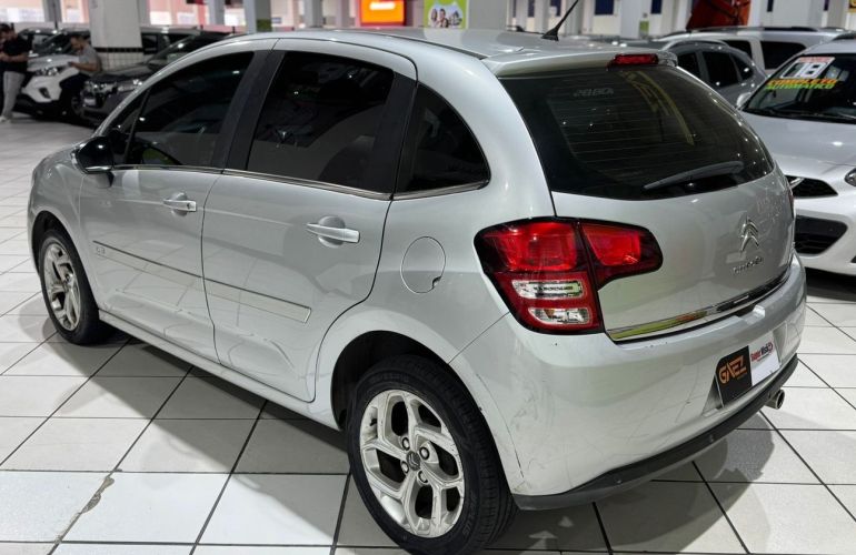 Citroën C3 1.6 VTi 120 Exclusive E - Foto #2