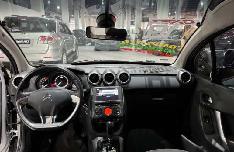 Citroën C3 1.6 VTi 120 Exclusive E - Foto #7