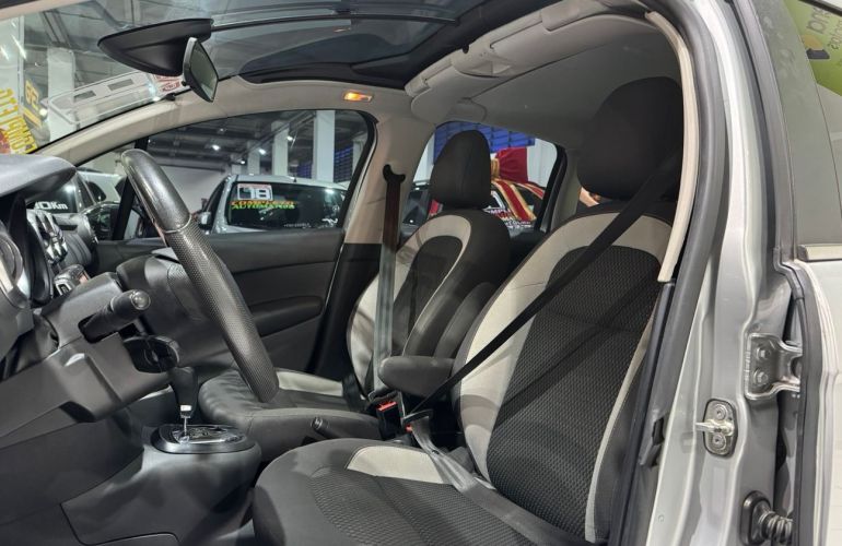 Citroën C3 1.6 VTi 120 Exclusive E - Foto #9