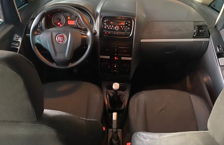 Fiat Idea 1.4 MPi Attractive 8v - Foto #10