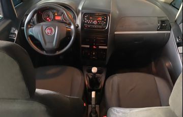 Fiat Idea 1.4 MPi Attractive 8v - Foto #10