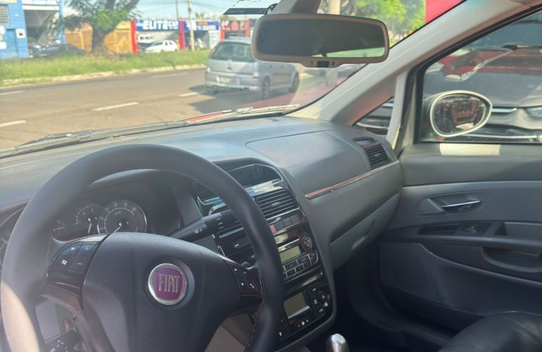 Fiat Linea 1.9 MPi Absolute 16v - Foto #4