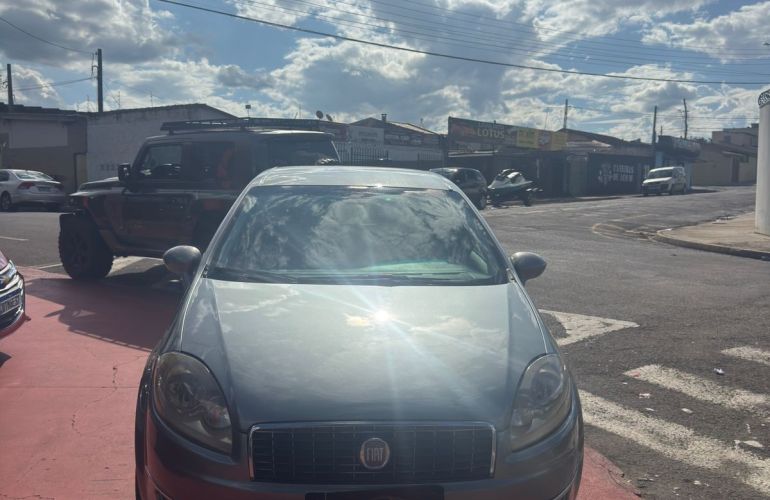 Fiat Linea 1.9 MPi Absolute 16v - Foto #9