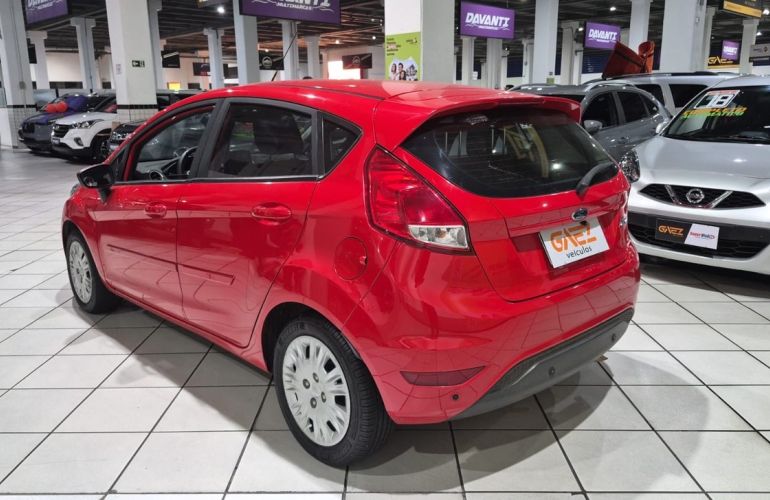 Ford Fiesta 1.6 Tivct SE Plus - Foto #2