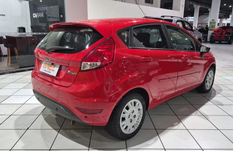 Ford Fiesta 1.6 Tivct SE Plus - Foto #3