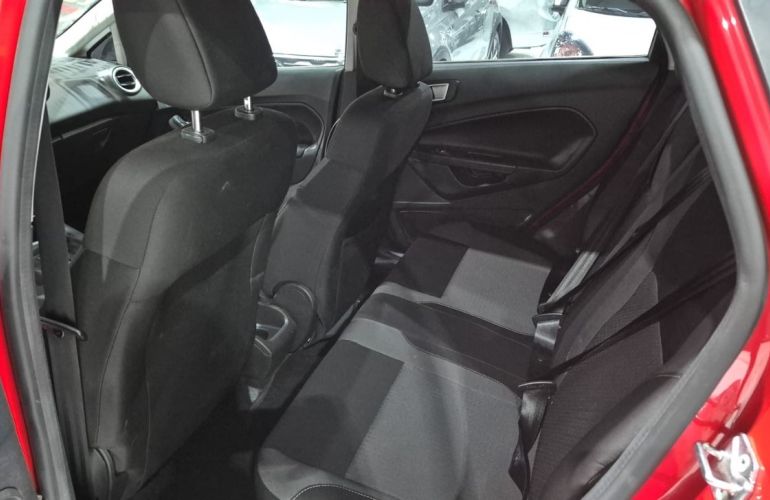 Ford Fiesta 1.6 Tivct SE Plus - Foto #9