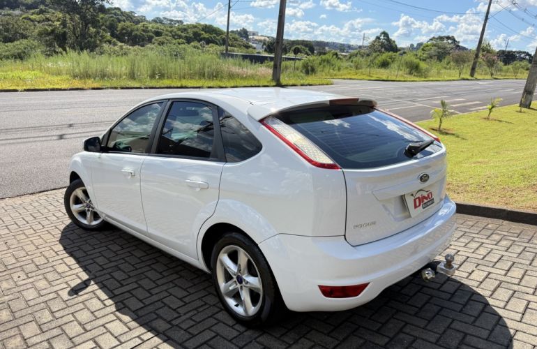 Ford Focus Hatch S 1.6 16V TiVCT - Foto #6