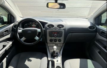 Ford Focus Hatch S 1.6 16V TiVCT - Foto #7