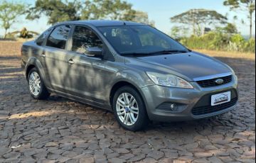 Ford Focus Sedan 2.0 16V (Aut) - Foto #2