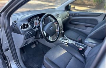 Ford Focus Sedan 2.0 16V (Aut) - Foto #7