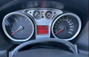 Ford Focus Sedan 2.0 16V (Aut) - Foto #10