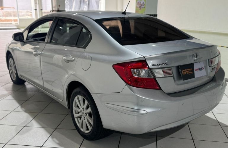 Honda Civic 2.0 LXR 16v - Foto #2